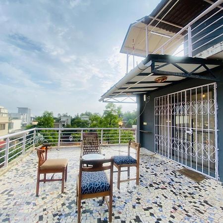 Iris Villa - The Dream Stays Ll 2Ac Rooms Ll Wifi Ll Pvt Big Pool Лонавла Екстер'єр фото